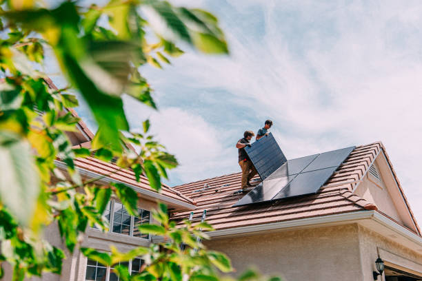 Best Roof Gutter Cleaning  in Manhattan, KS